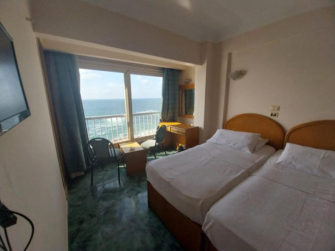 Cleopatra Hotel Alexandria - Families Only Exterior foto